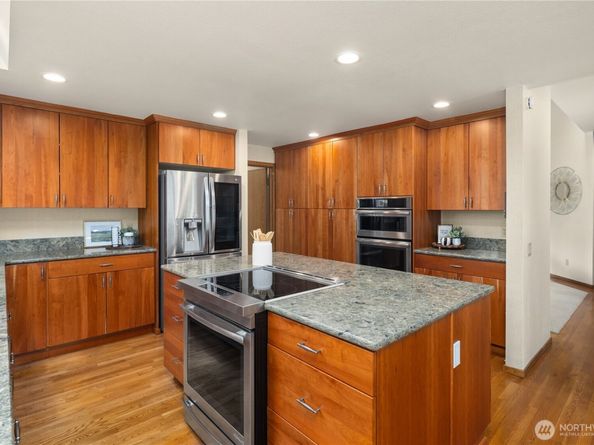 14002 205th Avenue NE, Woodinville WA 98077