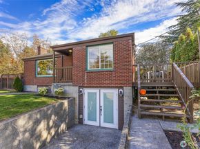 8254 Bagley Avenue N, Seattle WA 98103