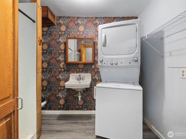 4420 Bluff Lane NE, Bainbridge Island WA 98110