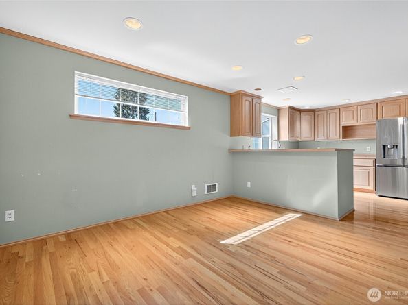 706 N 92nd Street, Seattle WA 98103