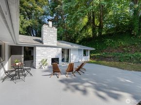 4332 W Mercer Way, Mercer Island WA 98040