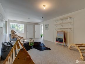 4332 W Mercer Way, Mercer Island WA 98040