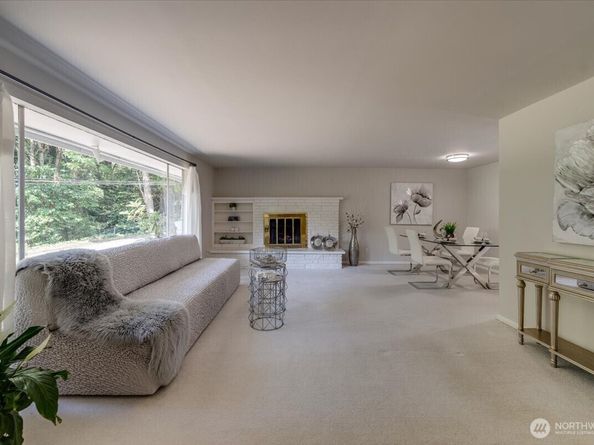 4332 W Mercer Way, Mercer Island WA 98040