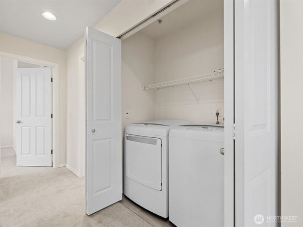 5256 236 Place SE 243, Issaquah WA 98029