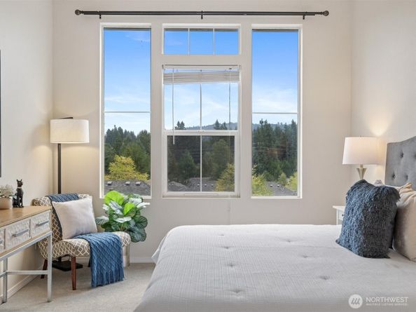 5256 236 Place SE 243, Issaquah WA 98029