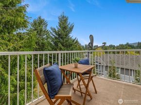5256 236 Place SE 243, Issaquah WA 98029