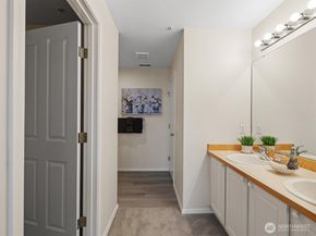 5256 236 Place SE 243, Issaquah WA 98029