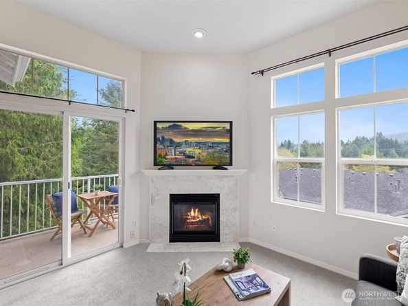 5256 236 Place SE 243, Issaquah WA 98029