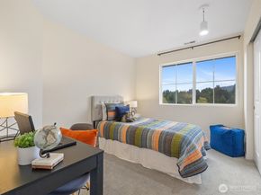 5256 236 Place SE 243, Issaquah WA 98029