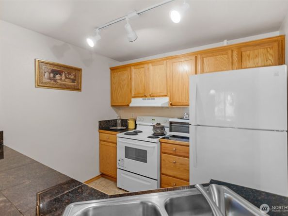 1009 112th Street SE B305, Everett WA 98208