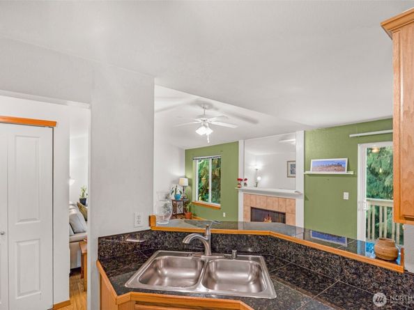 1009 112th Street SE B305, Everett WA 98208