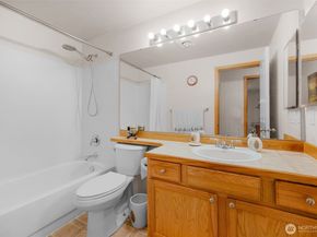 1009 112th Street SE B305, Everett WA 98208