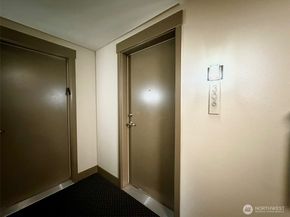 4547 8th Ave NE 306, Seattle WA 98105