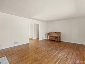 1104 12th Street NE, Auburn WA 98002