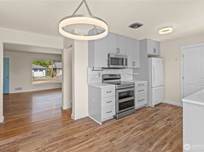 1104 12th Street NE, Auburn WA 98002