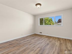 1104 12th Street NE, Auburn WA 98002