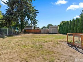 1104 12th Street NE, Auburn WA 98002