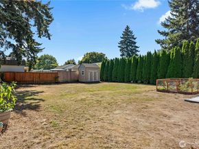 1104 12th Street NE, Auburn WA 98002