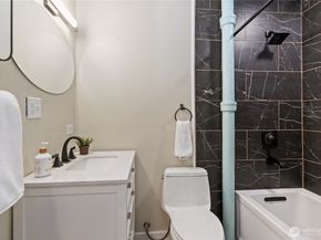 2013 8th Street, Bremerton WA 98337