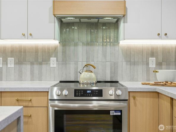 16512 18th Avenue NE, Shoreline WA 98155