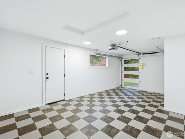 16512 18th Avenue NE, Shoreline WA 98155