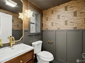 16512 18th Avenue NE, Shoreline WA 98155