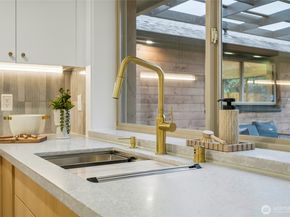 16512 18th Avenue NE, Shoreline WA 98155