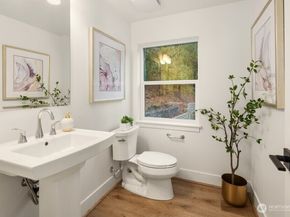 10814 (HS 65) 120th Lane NE E, Kirkland WA 98033