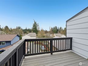 14925 44th Avenue W B4, Lynnwood WA 98087