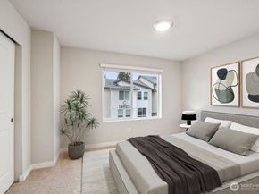 14925 44th Avenue W B4, Lynnwood WA 98087