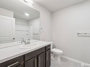 14925 44th Avenue W B4, Lynnwood WA 98087