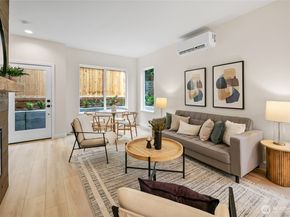 1746 B NW 62nd Street, Seattle WA 98107