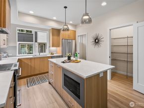 1746 B NW 62nd Street, Seattle WA 98107