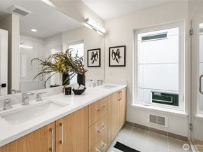 1746 B NW 62nd Street, Seattle WA 98107