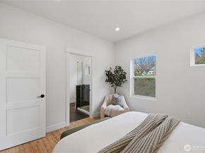 2623 SW Yancy Street, Seattle WA 98126