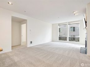 3221 SW Avalon Way 313, Seattle WA 98126