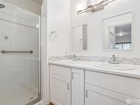 3221 SW Avalon Way 313, Seattle WA 98126