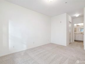3221 SW Avalon Way 313, Seattle WA 98126