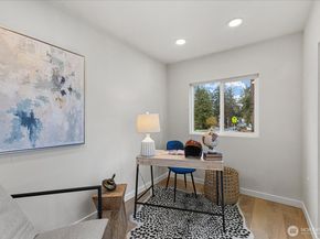 922 NE 117th Street, Seattle WA 98125