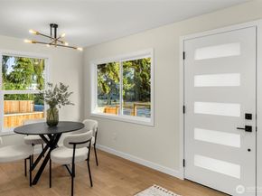 922 NE 117th Street, Seattle WA 98125