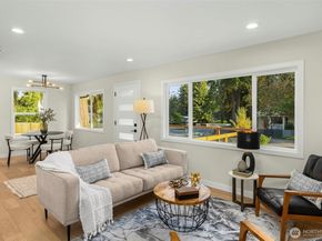 922 NE 117th Street, Seattle WA 98125