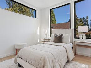 8750 13th Avenue NW B, Seattle WA 98117