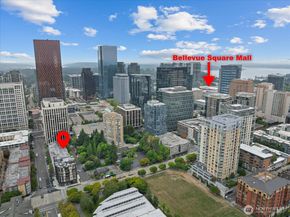 925 110th Avenue NE PH05, Bellevue WA 98004