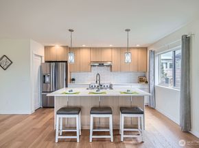 5930 18th Avenue S, Seattle WA 98108