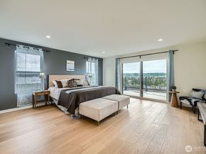 5930 18th Avenue S, Seattle WA 98108