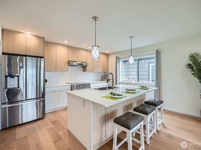 5930 18th Avenue S, Seattle WA 98108