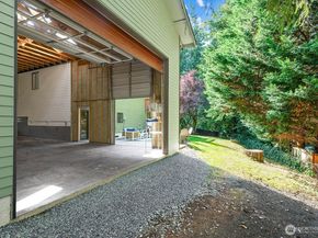 21806 NE 17th Court, Sammamish WA 98074