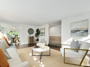 21806 NE 17th Court, Sammamish WA 98074