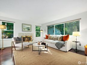 21806 NE 17th Court, Sammamish WA 98074