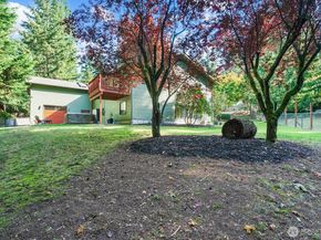 21806 NE 17th Court, Sammamish WA 98074